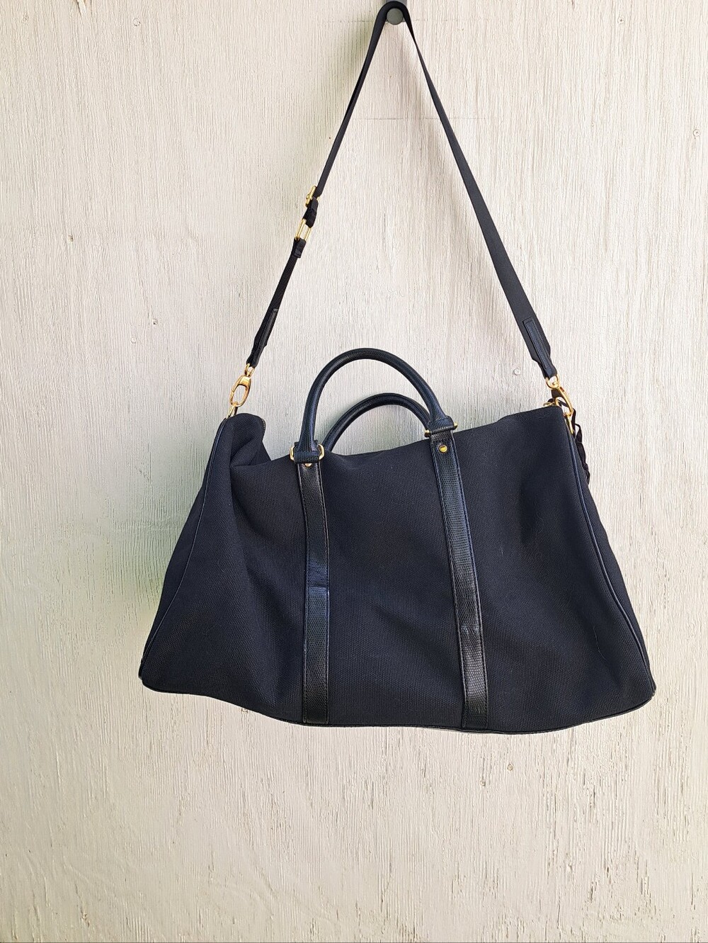 Lg Victoria's Secret Duffel Bag - Picture 5 of 12